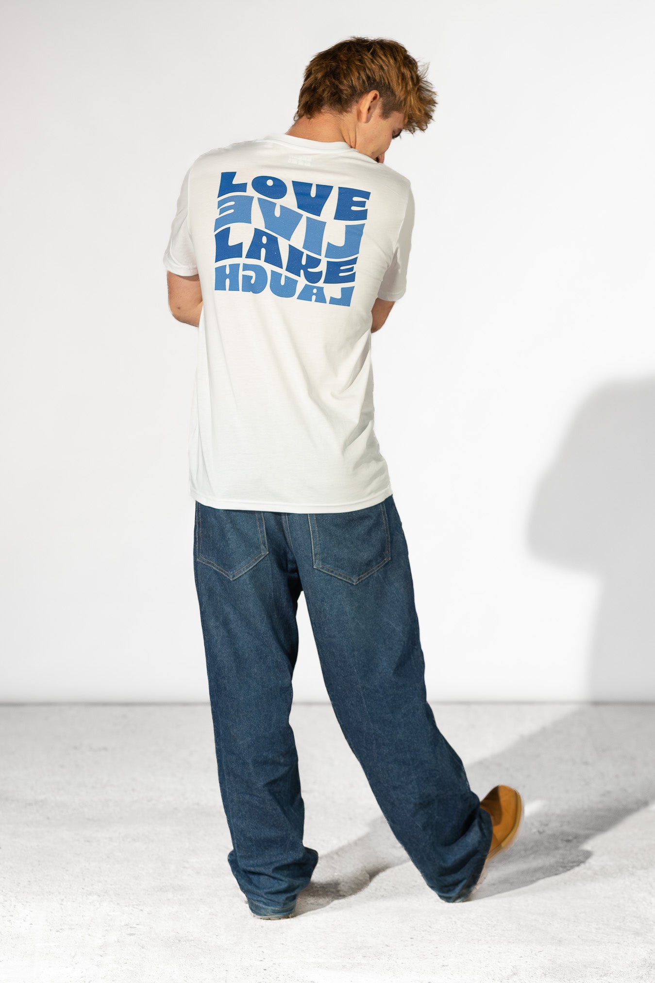Classic-Fit "LoveLiveLakeLaugh"